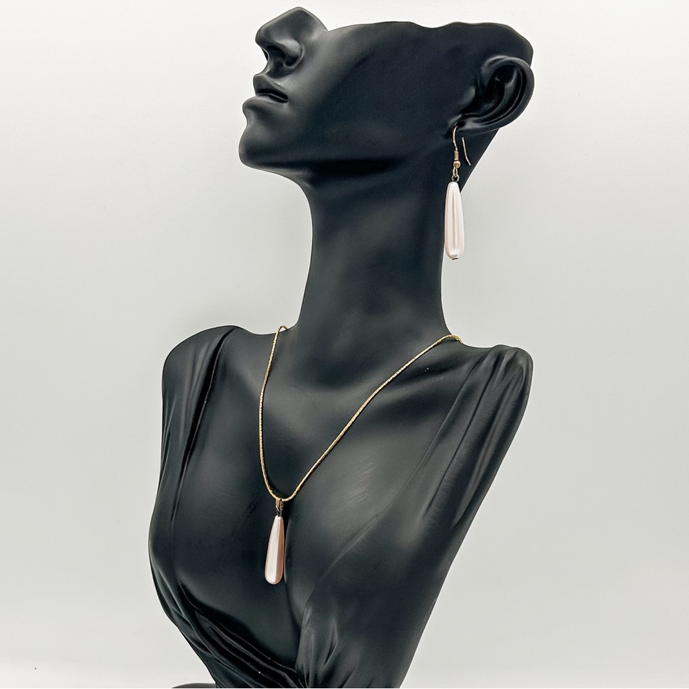 Pink‎ Teardrop Faux Pearl Necklace & Earring Set | 18KGT Gold Tone Minimalist